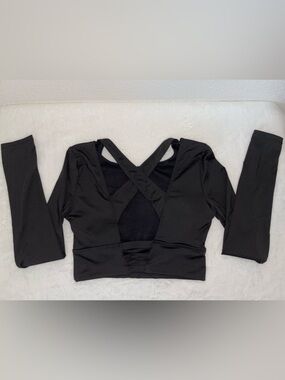 SHEIN Black Crisscross Long Sleeve Crop Workout Top - Medium - NWOT